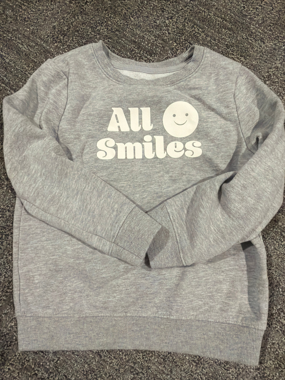 #133 cat & jack girls crewneck sweatshirt 5t