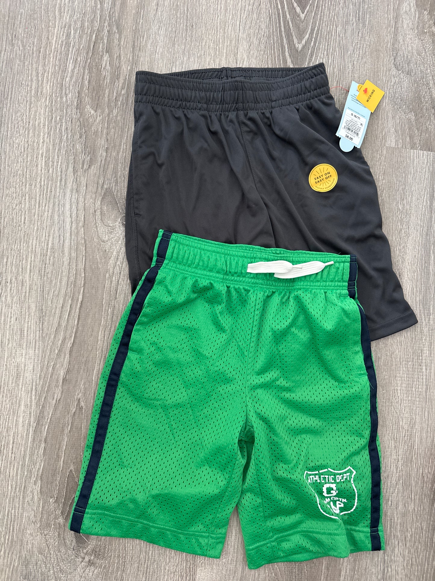 #149 Boys size 6/7 Atheltic shorts