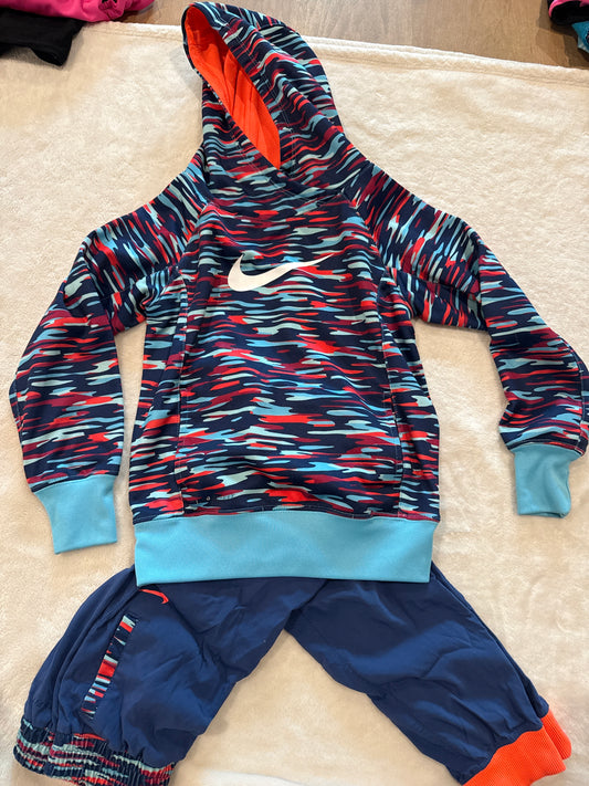 #81 Girls 6X Nike outfit euc top bottom is more guc