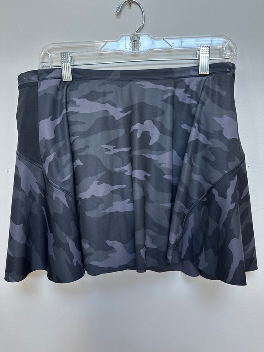 #130 Athleta Women’s Sz Medium Match Point Skort Skirt Camo