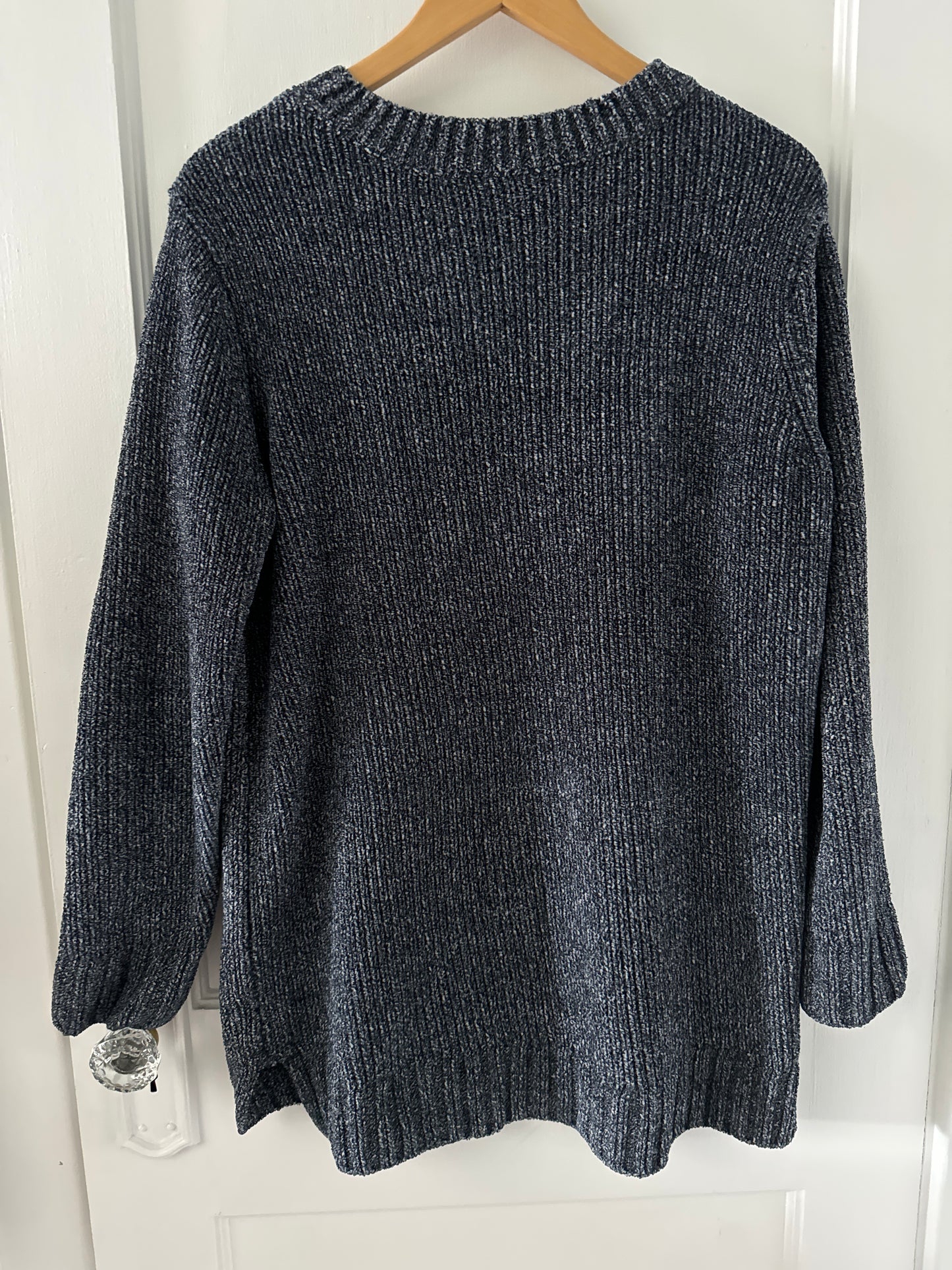 #88b Orvis (Amazon) Navy Heather Blue V-Neck Chenille Sweater, Size L, NWOT