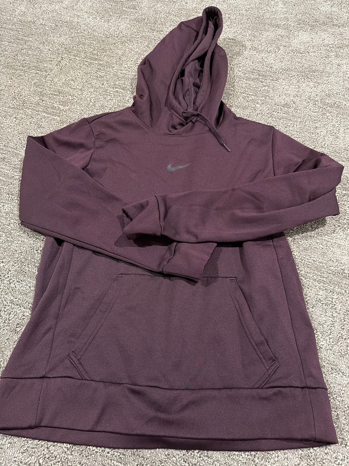 #133 Womens Nike hoodie S
