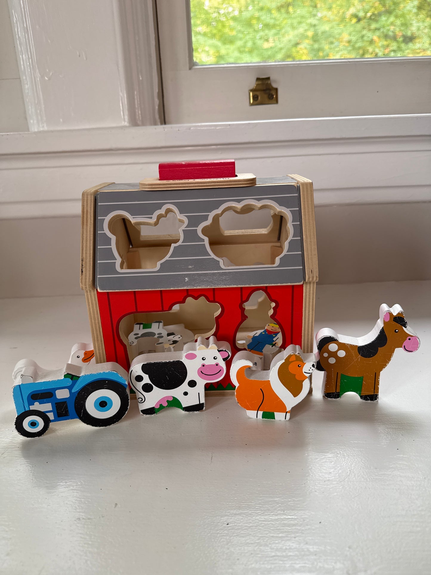 Seller #127 Melissa & Doug Barn Animals shape sorter