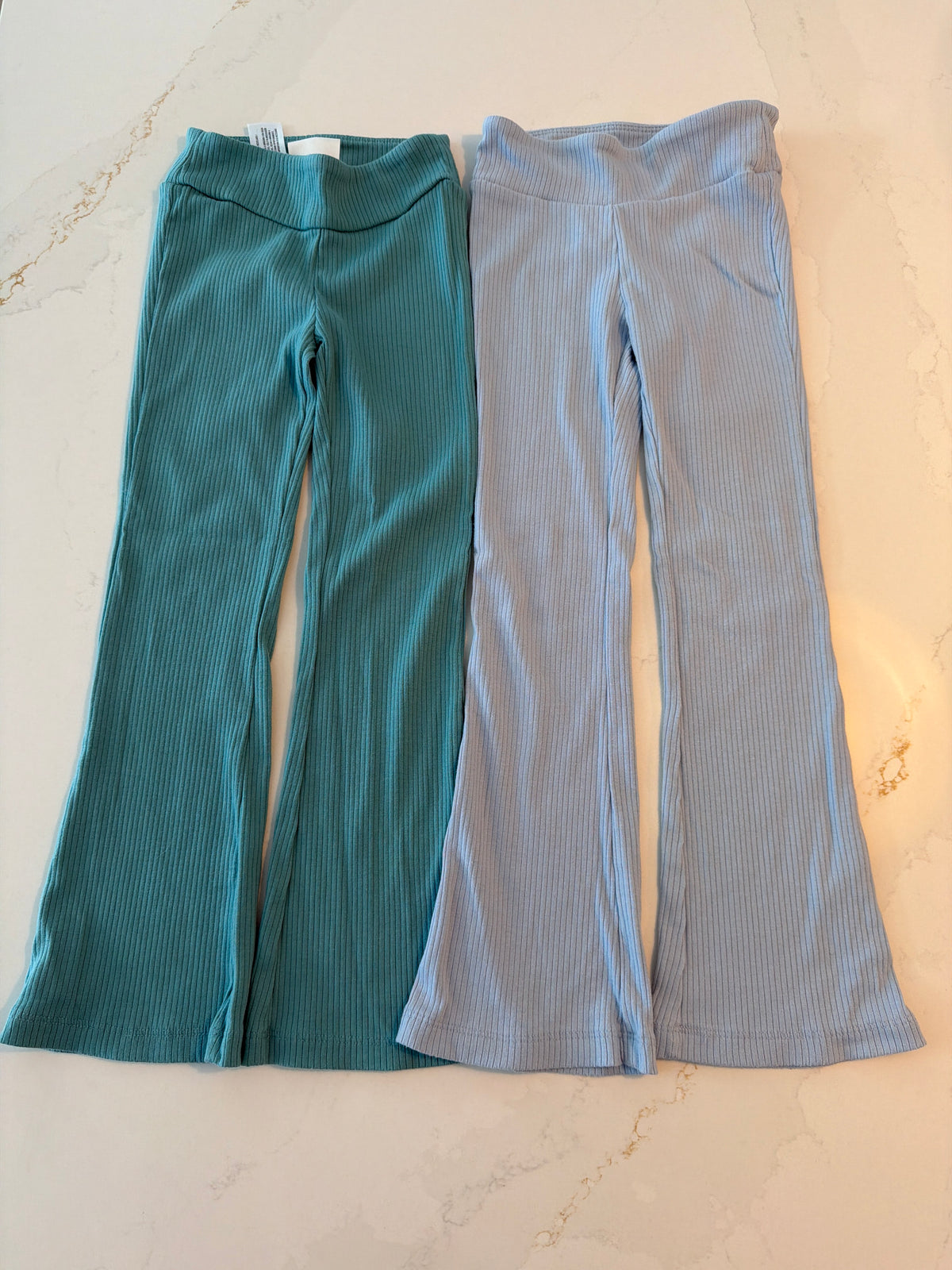#133 girls XS 4-5 ribbed leggings cat & jack