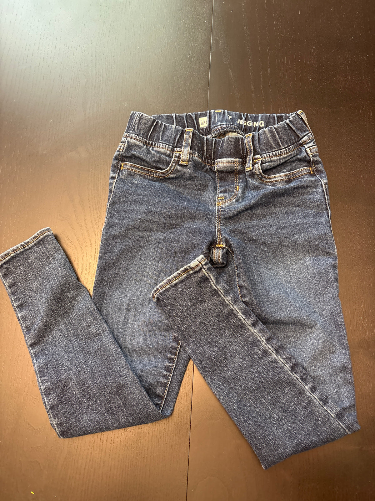 #166 girls Gap sz7 jeggings