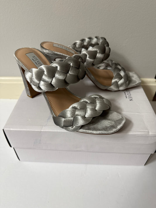 Seller #216, Women’s Steven New York silver shoes, sz 8 EUC