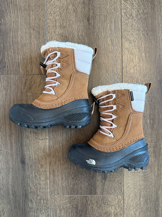 #173 EUC 10c The North Face girl snow boots