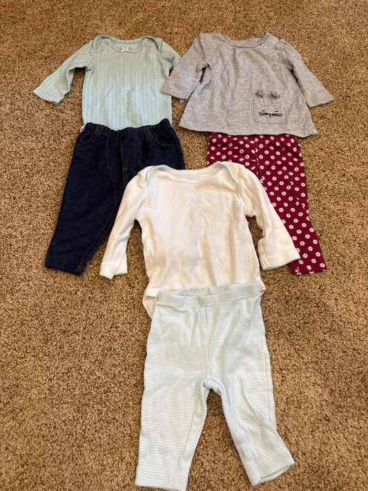 #47, girls 3mo Carter’s bundle