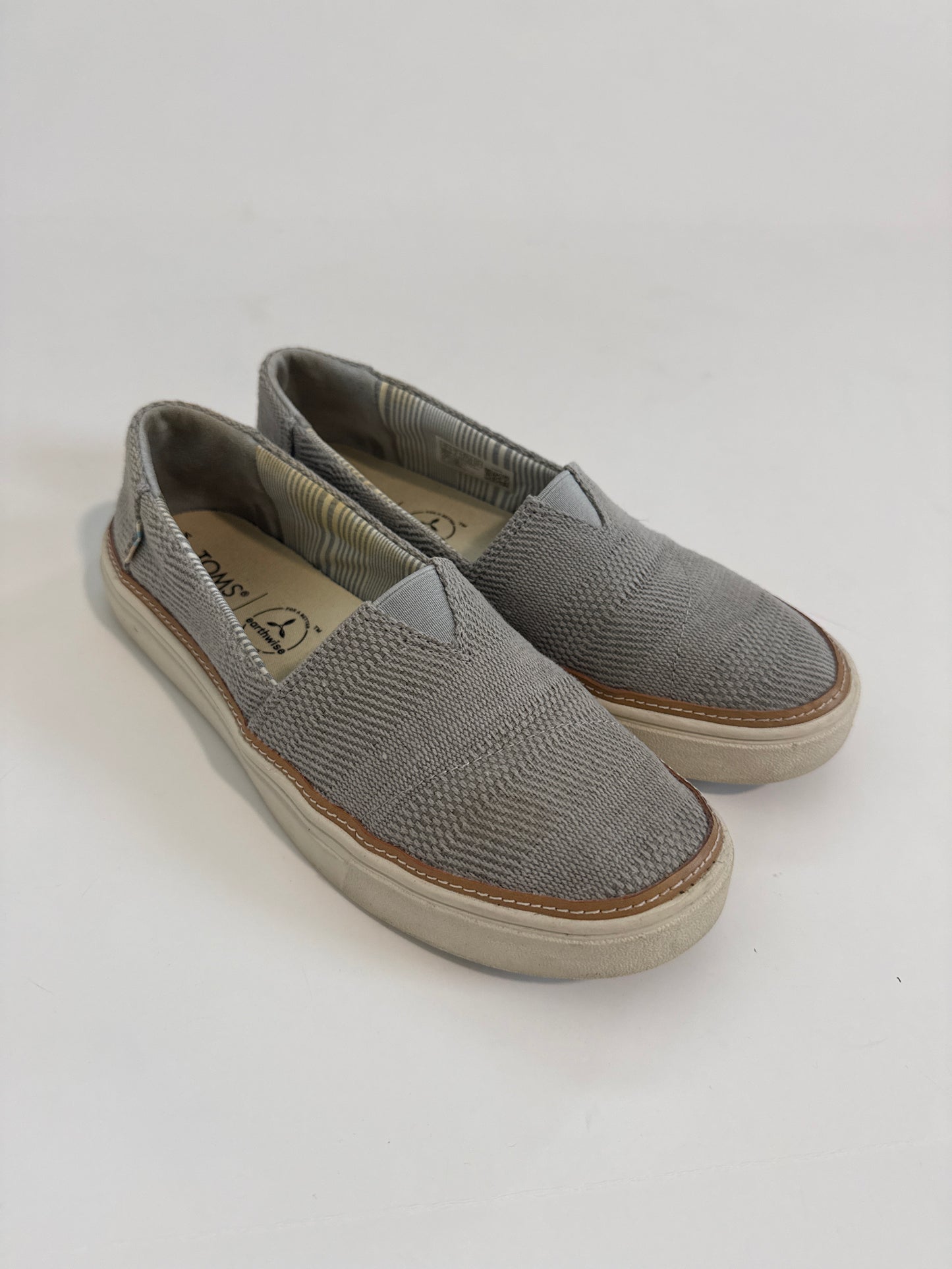 #64 Toms Slip On Size 7