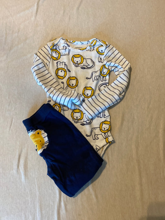 Seller #86 Carters lion set (24 month)