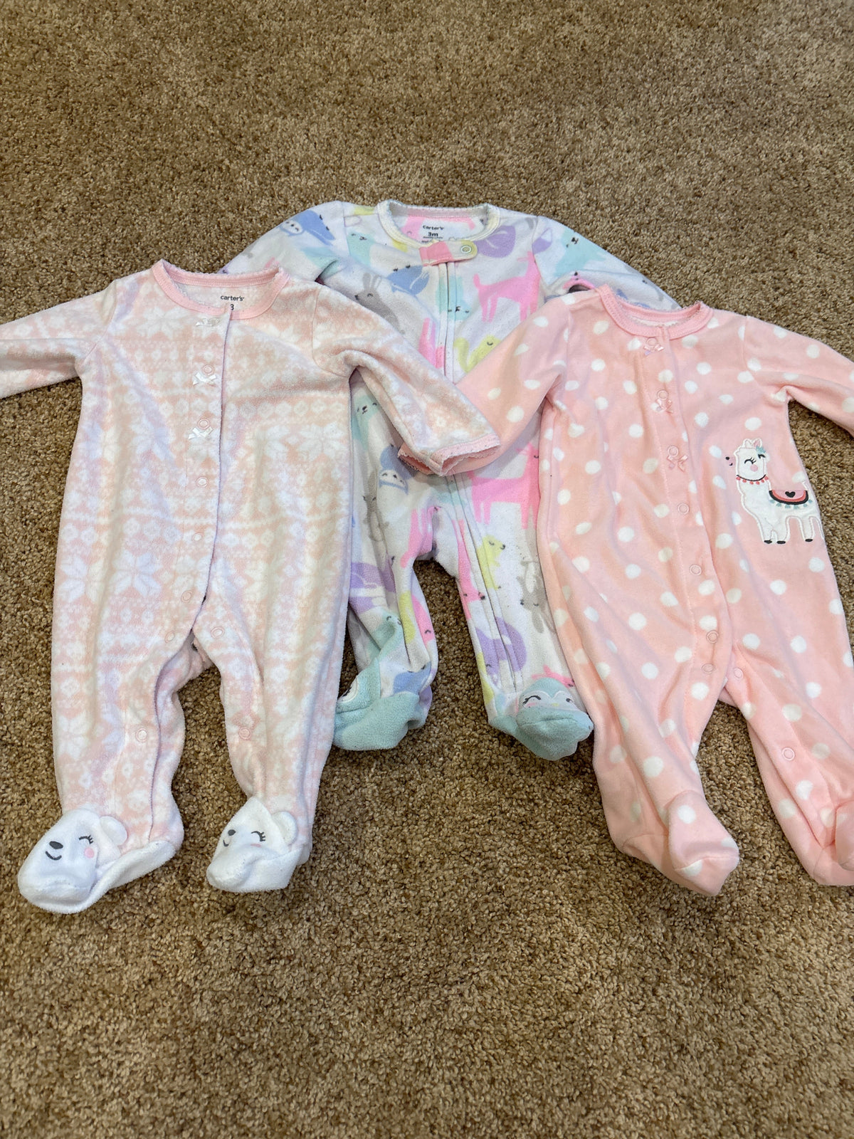#47, girls Carter’s pink and white fleece pajamas Size 3mo