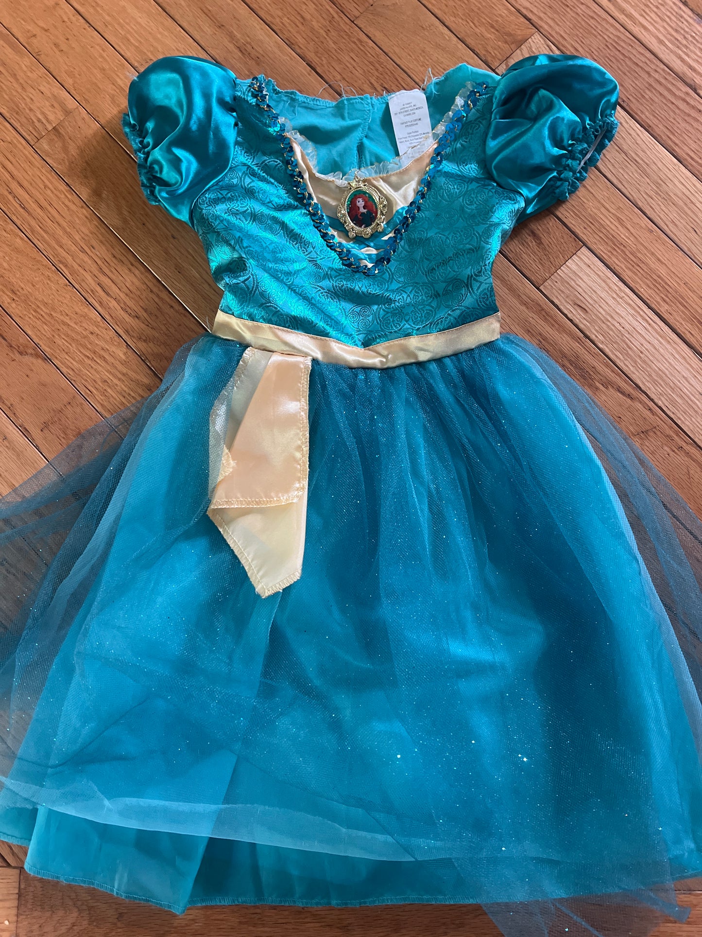 89A Merida costume size 4-6