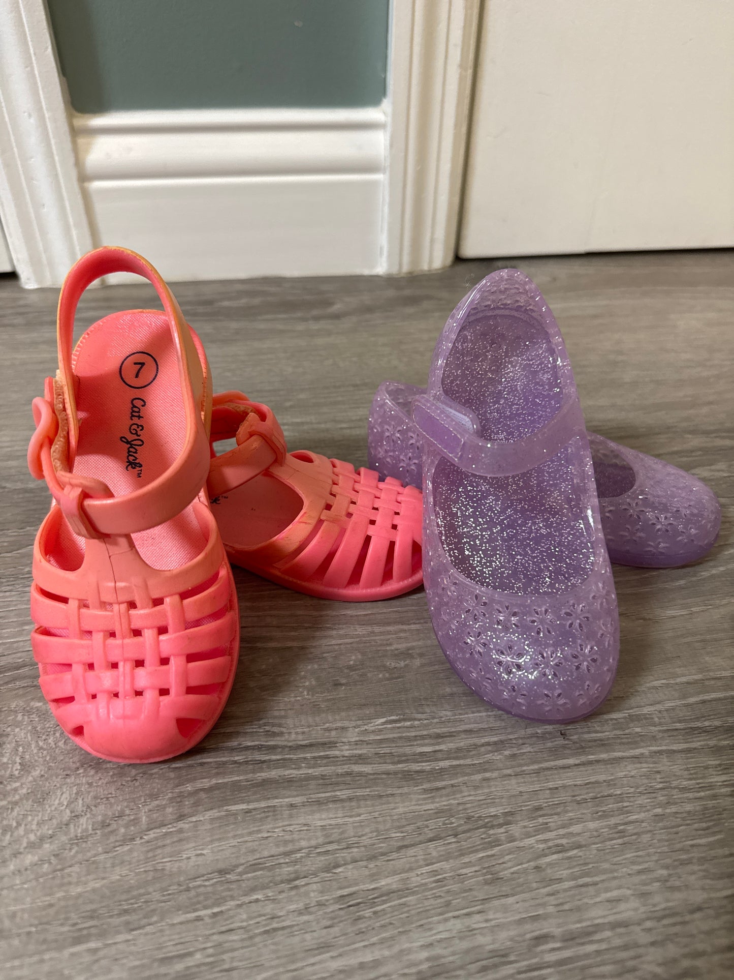 #149 Toddler Girls size 7 Jellie sandals