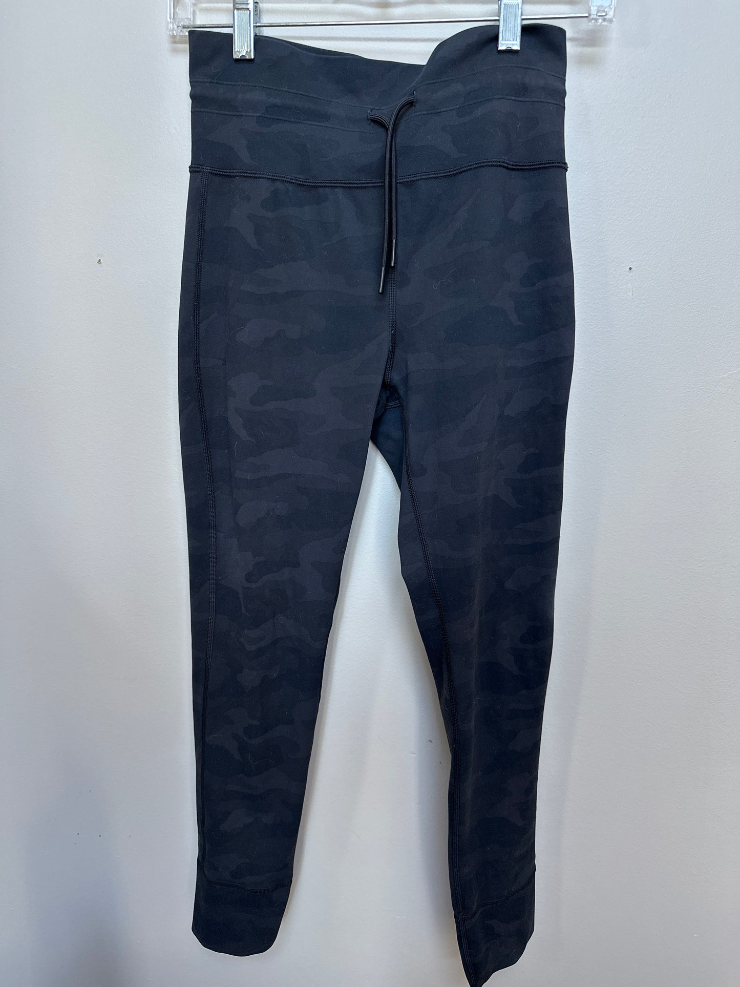 #133 Vuori Women’s Camo Sz XS Leggiings Joggers