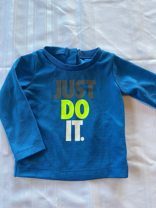#29 12 mo.  Boys Nike shirt EUC