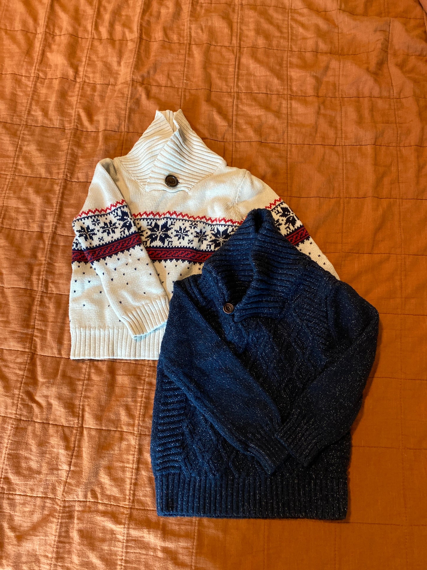 Seller #86 *REDUCED* Boys sweaters (18-24mon)
