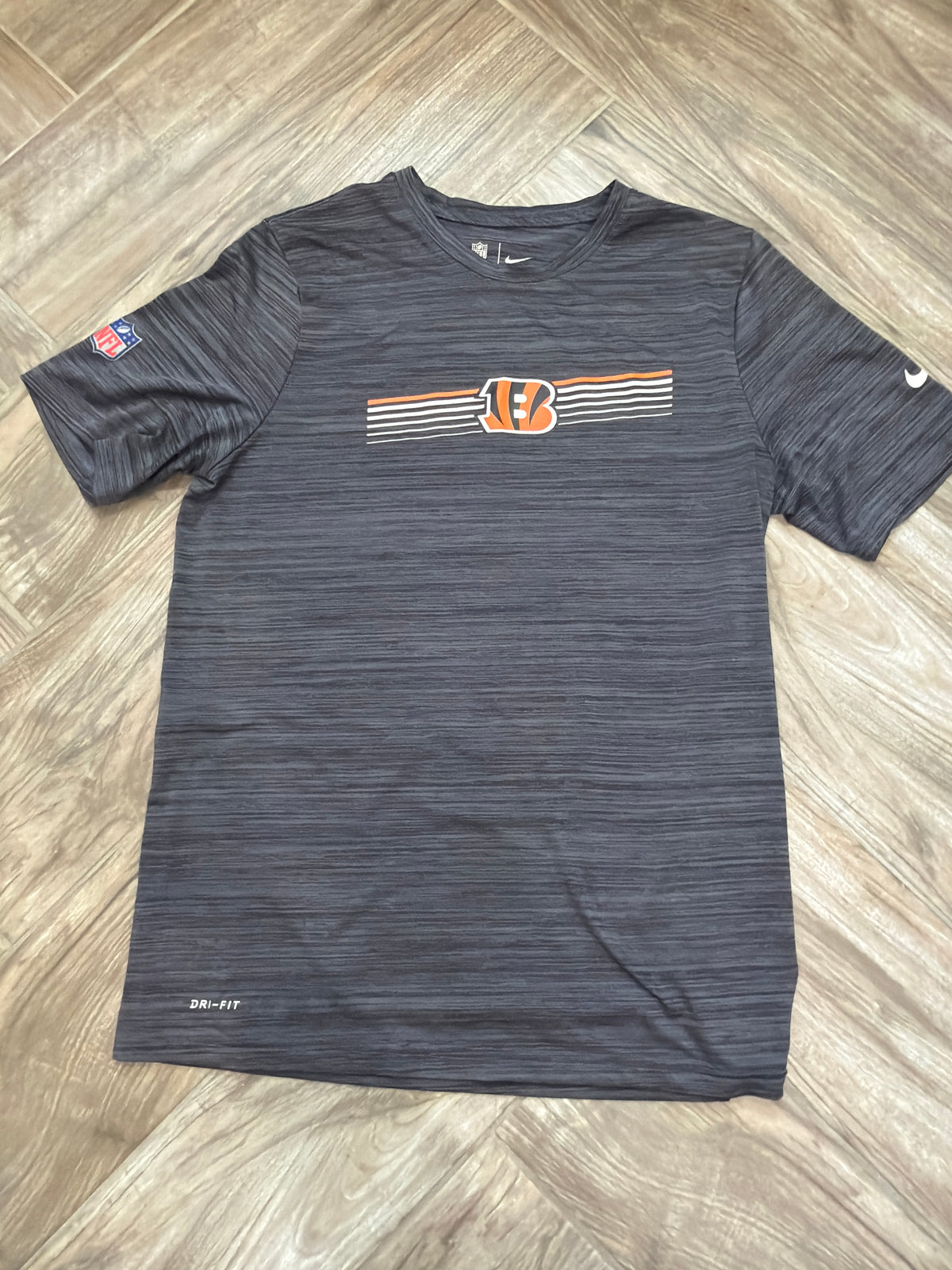#198 Boys Size Large Nike Bengals tee