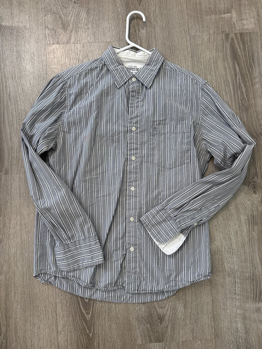 #149 Men’s Aeropostale M grey stripe button down shirt