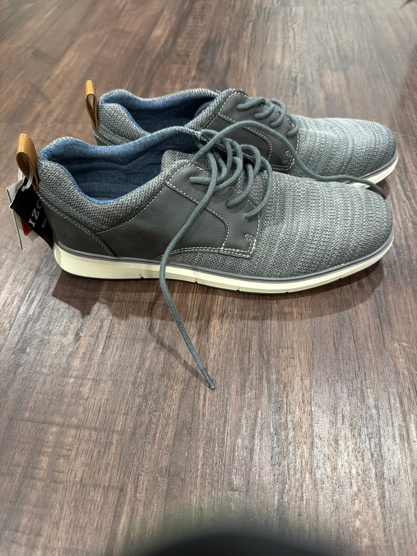 #107 nwt mens size 8 Izod dress shoes