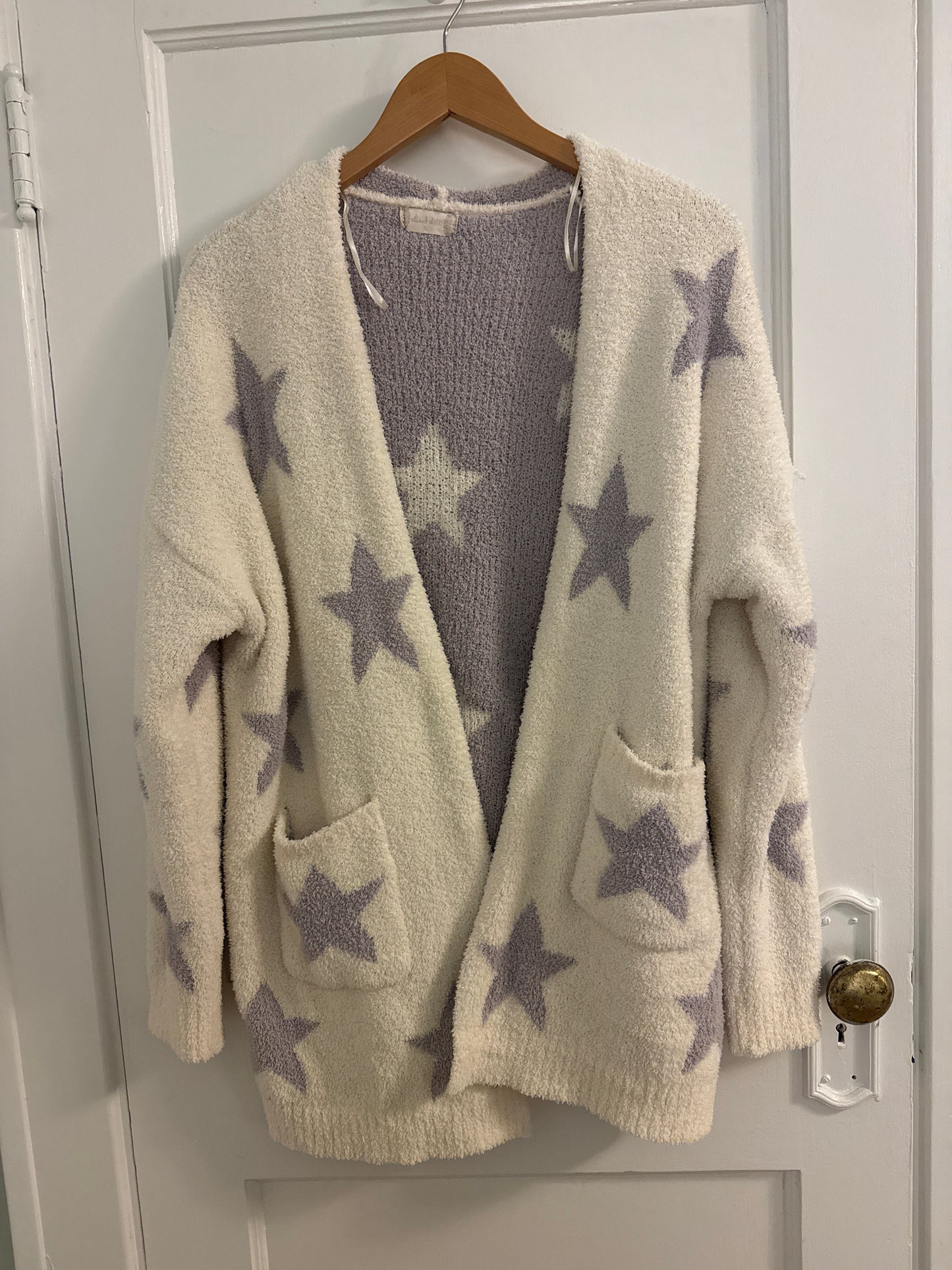 #152 - PRICE REDUCED Altar’d State Star Print Fuzzy Open Cardigan – XL