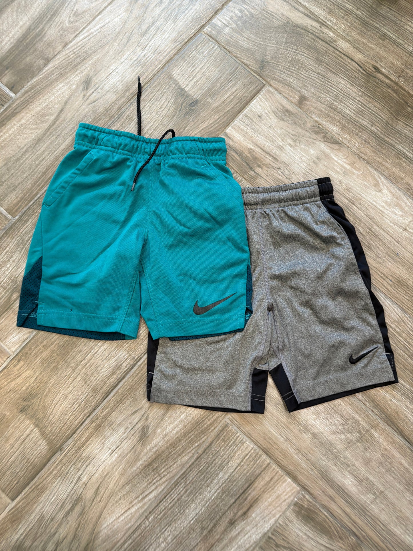 #208 Boys size 6 Nike shorts
