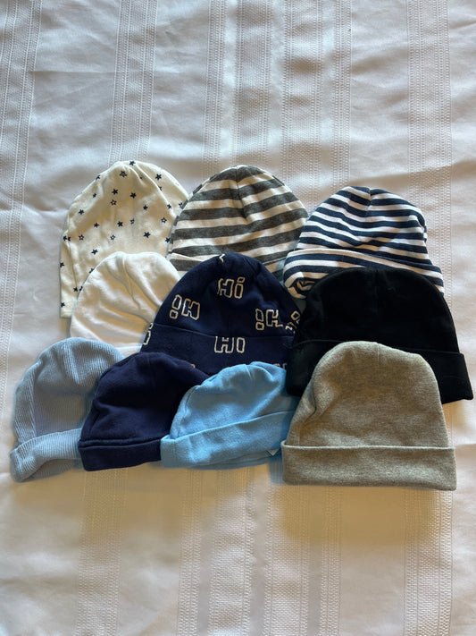 #29 0-3 mo hats EUC- never used