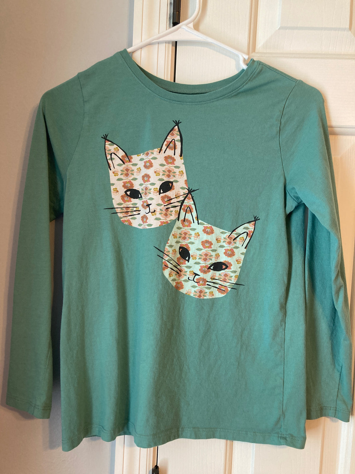 Seller #60  Tea Collection Girls 12 Long sleeve Cat shirt