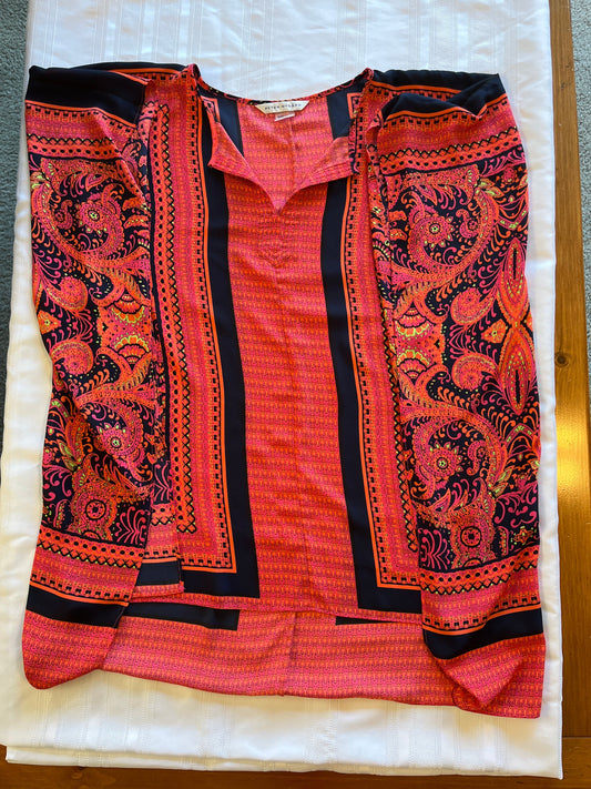 #29 Women’s size M Flowy long over shirt EUC
