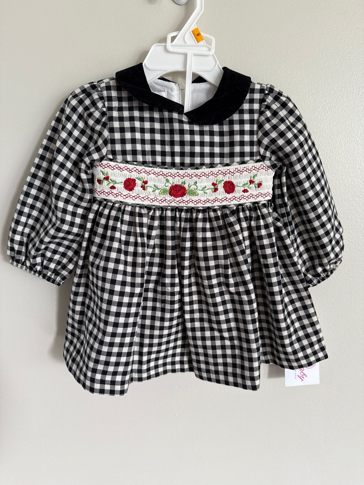 #173-NWT plaid embroidered dress size 12m