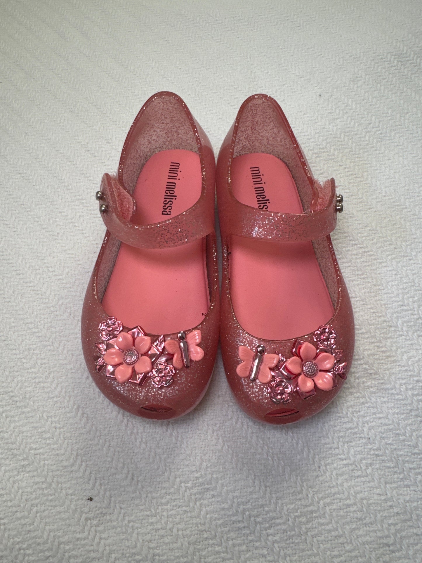 Seller #127 Girls Mini Melissa jelly shoes size 8