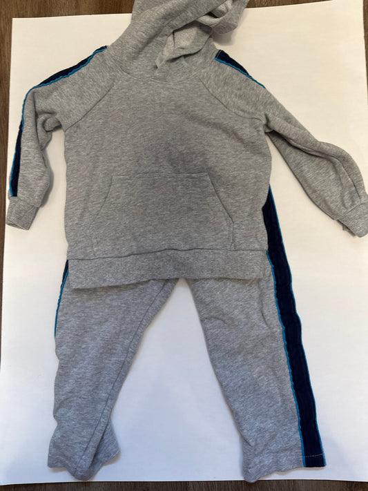 Seller 34 3T Pants/hoodie set