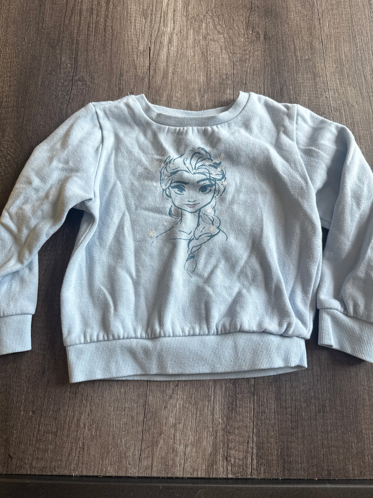 #145-  4T Elsa Sweater