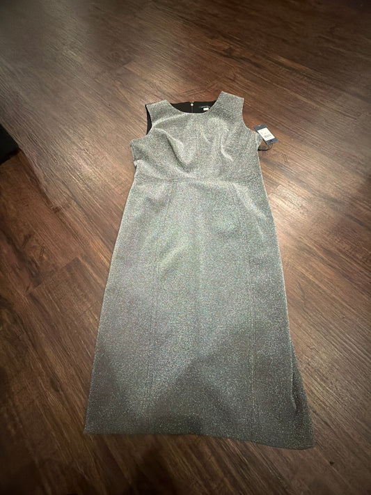 #107 nwt Tommy Hilfiger womens size 6 dress