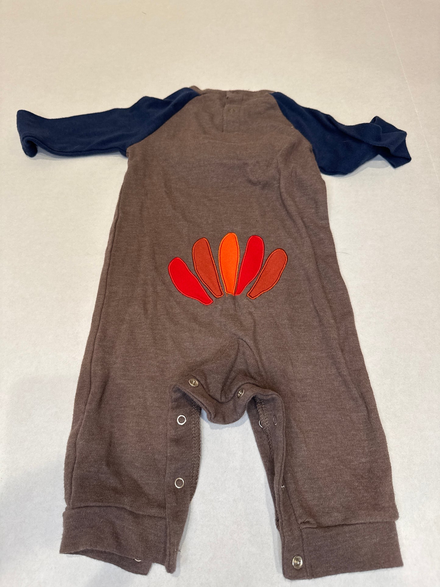 #44 turkey john john 6-9 mo