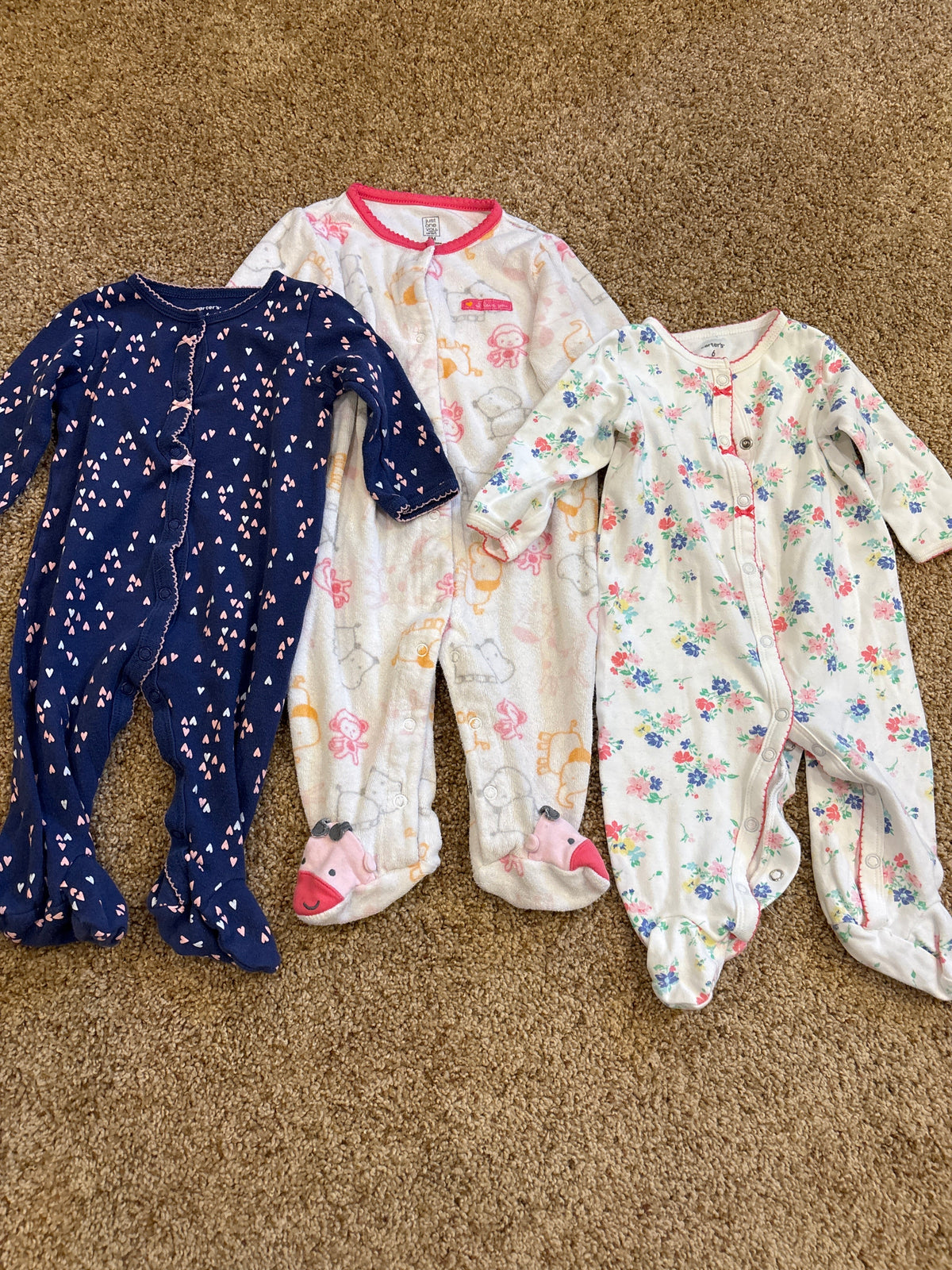 #47, girls 6mo Carter’s sleeper bundle