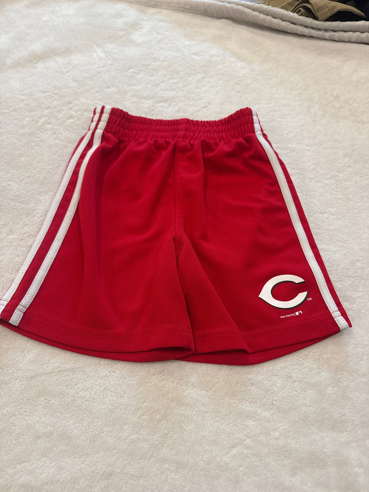 #81 Boys 4 Reds Logo Athletic Shorts