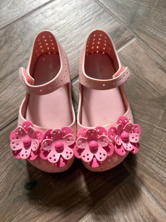 #198 Girls size 9 Mini Melissa shoes