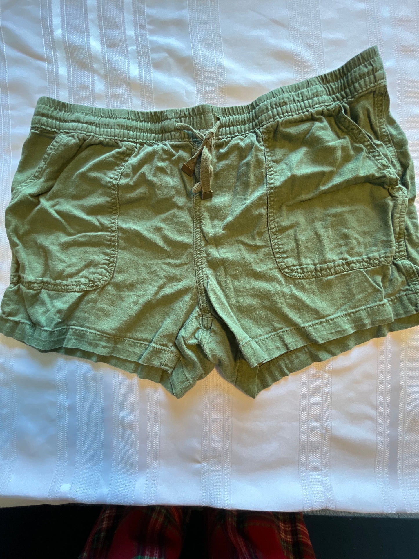 #57  Women’s 13-14 shorts VGUC