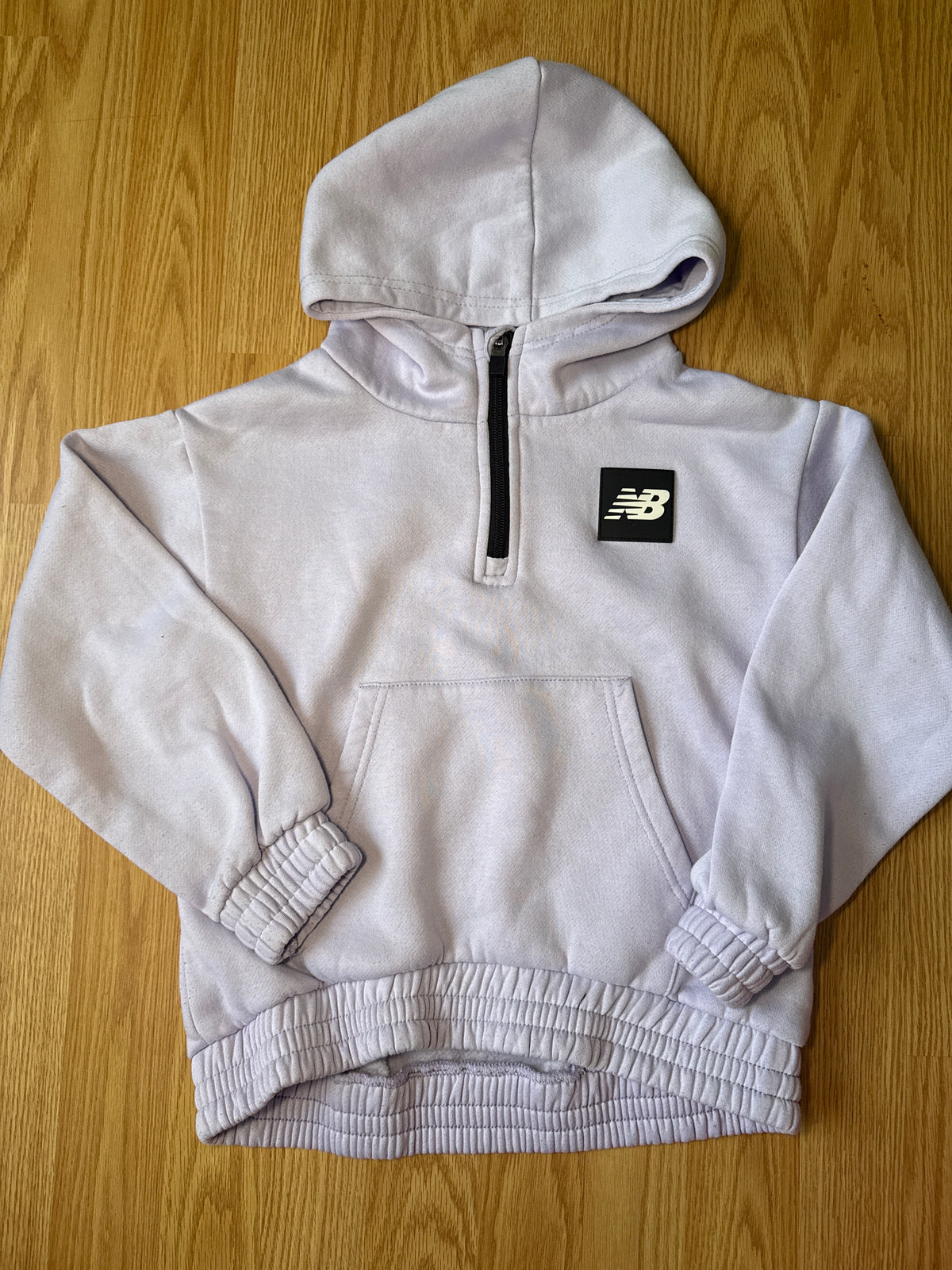 #87 new balance girls 7/8 purple quarter zip hoodie GUC (for some pilling)