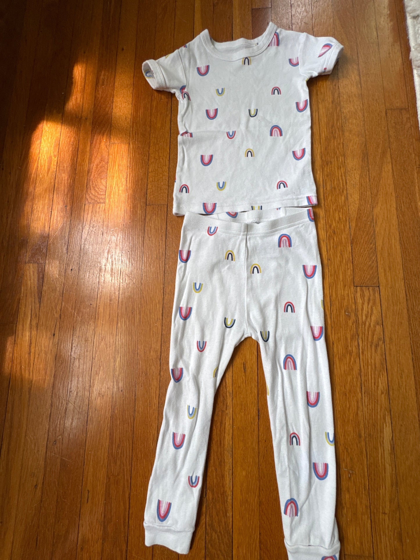 Seller #127 Girls GAP pajamas 3T
