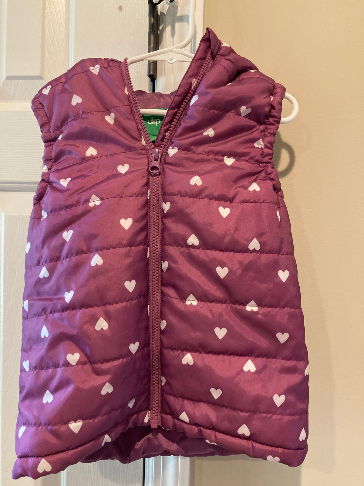 Seller #60 Girls XS 5T Dip Heart Hooded Puffer Vest REDUCED