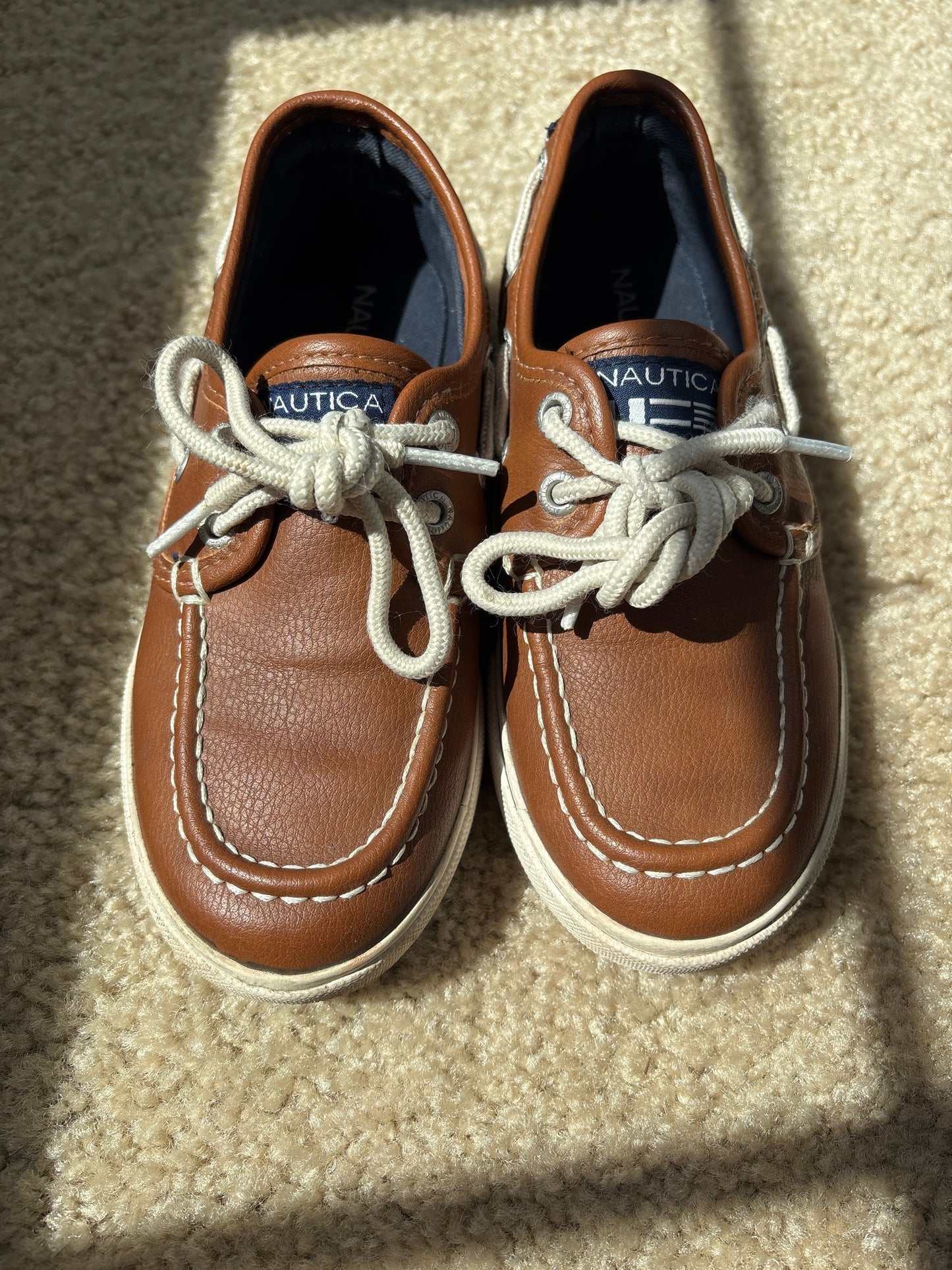 Seller #62 Boys Nautica brown boat shoes sz 13 VGUC