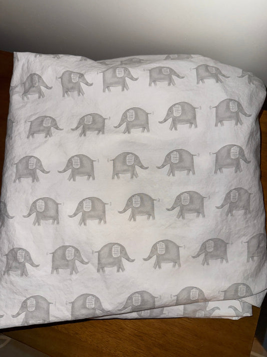 Seller #34 - Pottery barn elephant crib sheets