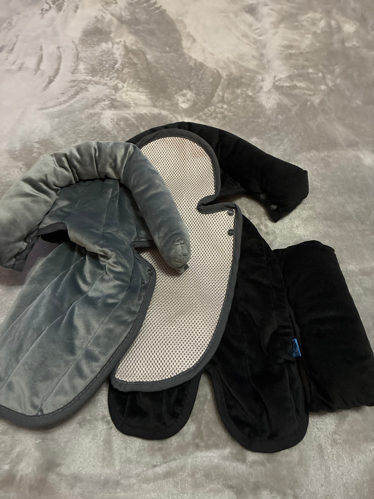 SCO46-infant insert for car seat