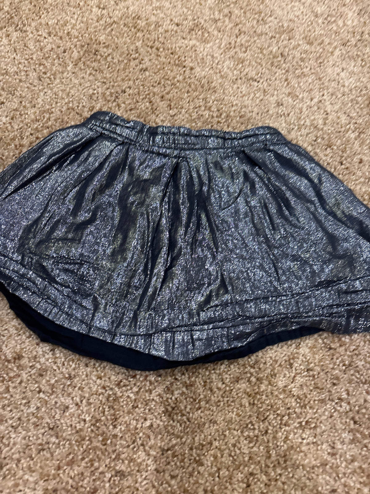 #47, girls Gap silver sparkle skirt Size 4T