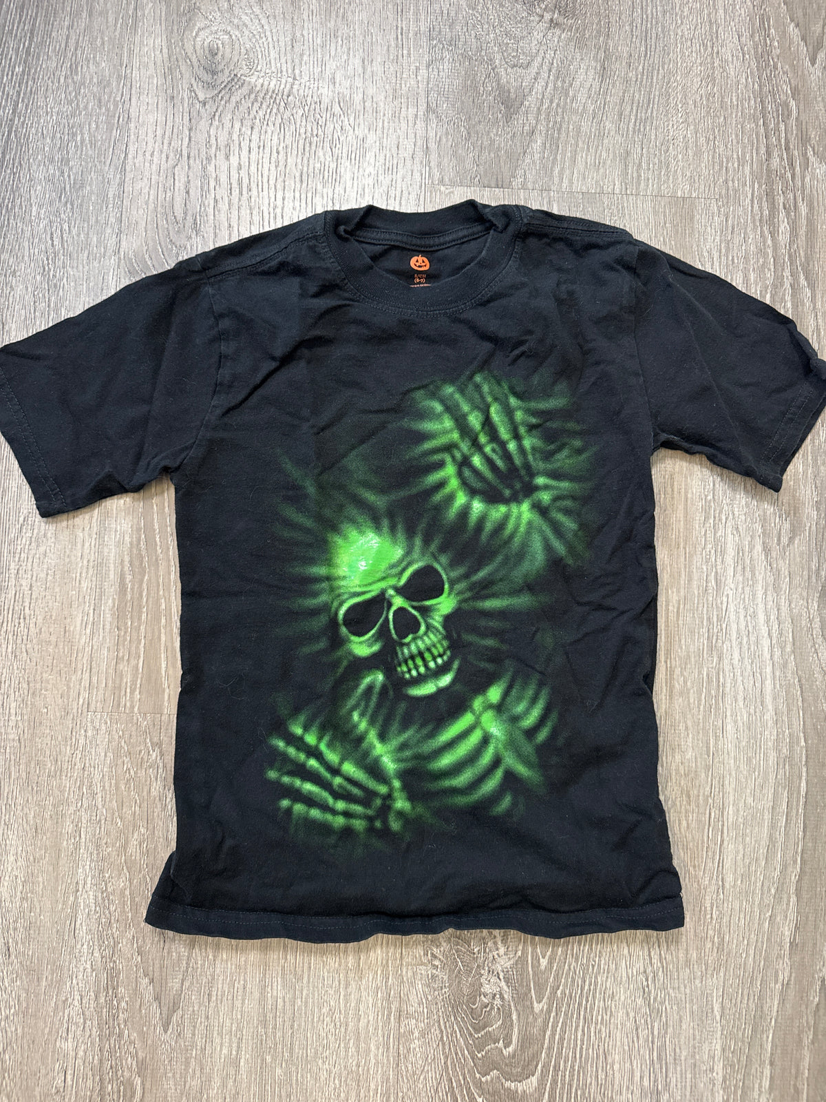 #149 Boys Halloween 6/7 skeleton shirt