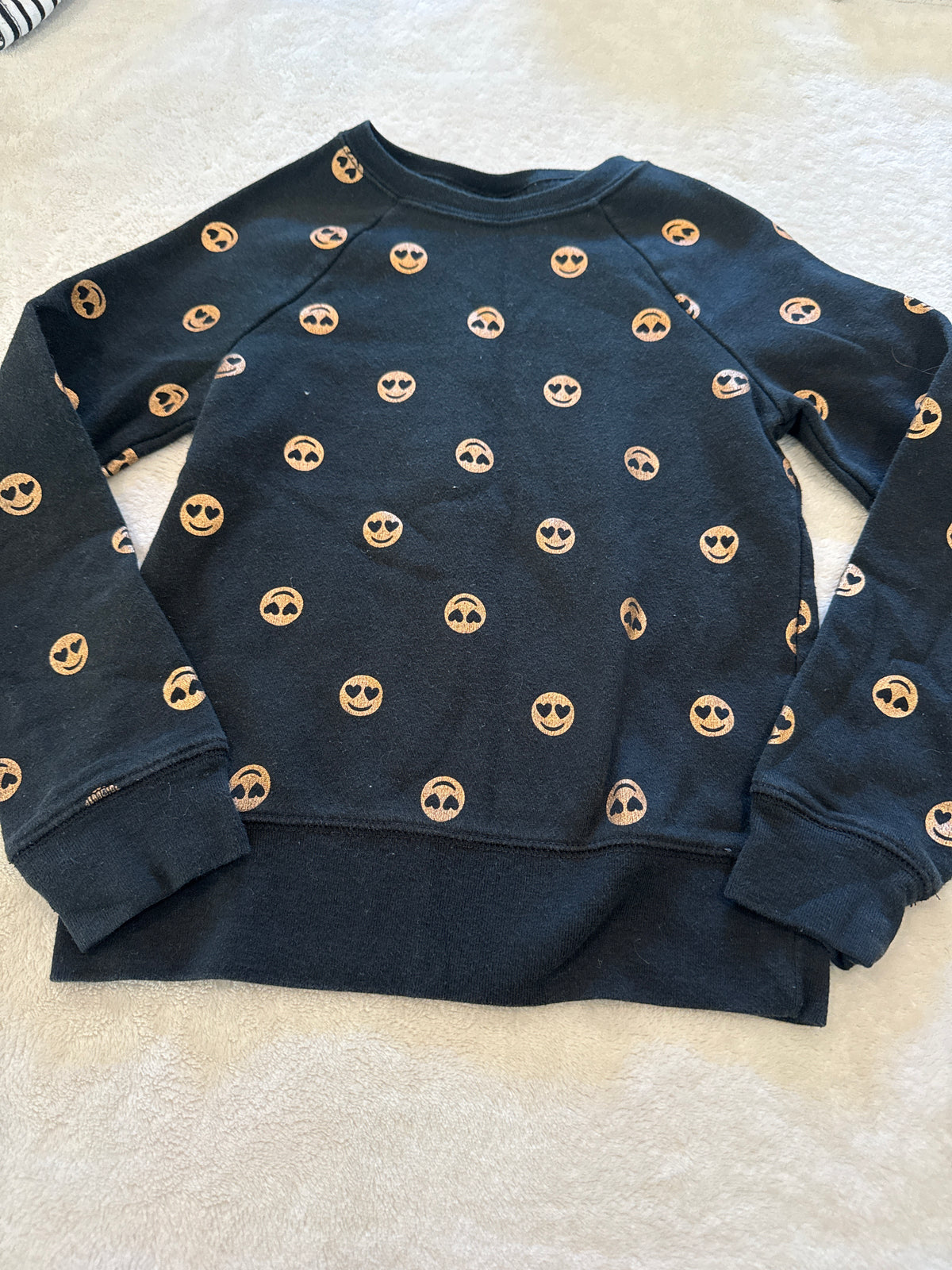 #81 Girls 5 Smiley sweatshirt