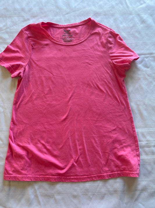 #43  Women’s Large pink Tee EUC