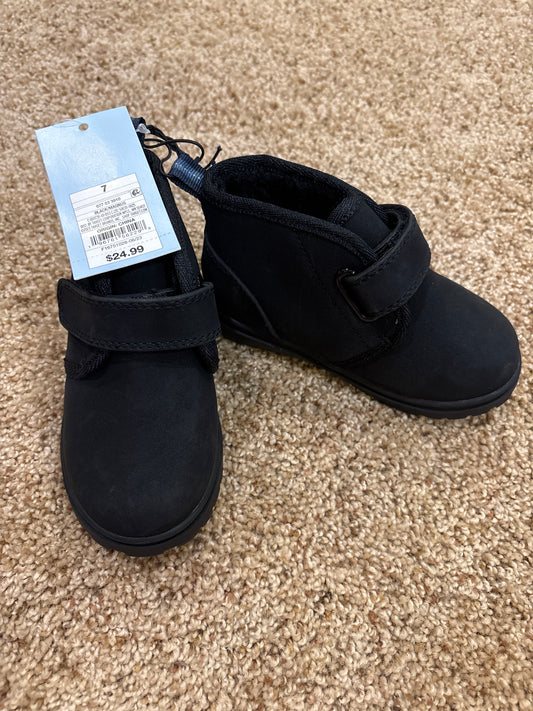 #47 boys black suede boots, size 7. Cat and Jack, new with tags