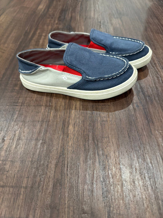 #107 boys size 2 Sperry slip on dress shoes